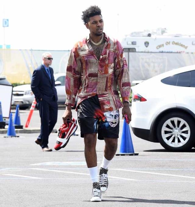 在保障之外 在保障之外